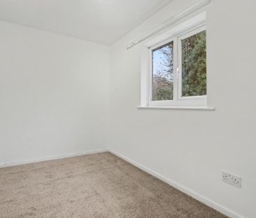 2 bedroom end of terrace house to rent - Photo 6