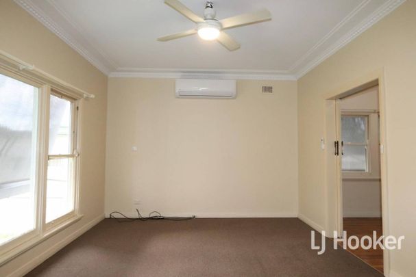 Comfortable 3 bedroom family home - Photo 1