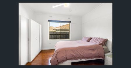 Renovated Cottage - Photo 5