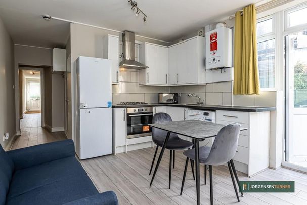 2 bedroom flat to rent - Photo 1
