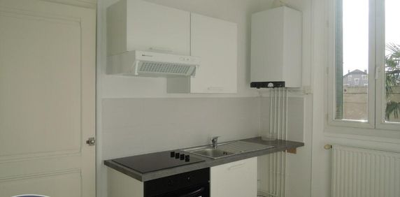 Location Appartement 2 pièces 37m² GRENOBLE 38000 - Photo 2