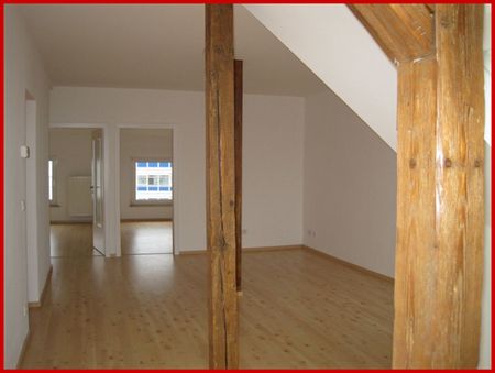 huesch-immobilien.de **Kleines, urgemütliches Nest mit 3 Zimmer über den Dächern von Bergerhausen** - Foto 4