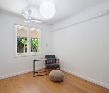 Comfort and Charm - Photo 4