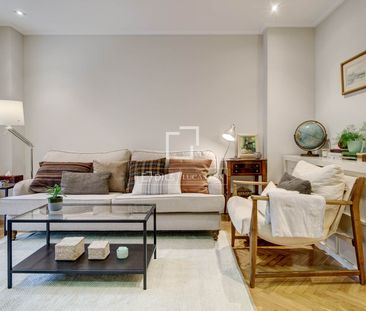 Bright apartment with terrace and parking for rent in San Sebastián - Photo 2