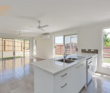 MODERN FAMILY HOME CLOSE TO AMENITIES - Photo 6