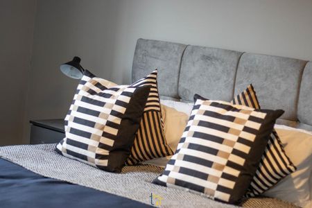 1 bedroom in a house share to rent - Photo 5