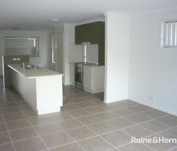 43 Lakes Entrance Drive, Springfield Lakes QLD 4300 - House For Ren... - Photo 2