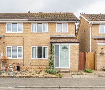 Petersham Close, Newport Pagnell, MK16 - Photo 1