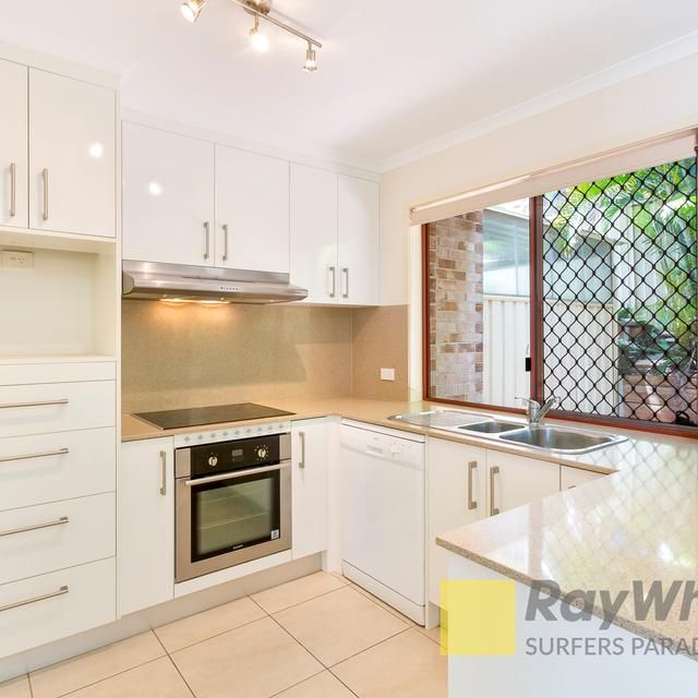 $800 per week / $3,200 Bond - Photo 1