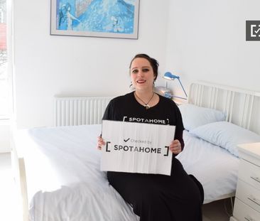 Equipped room in 3-bedroom house in Rathgar, Dublin - Photo 6