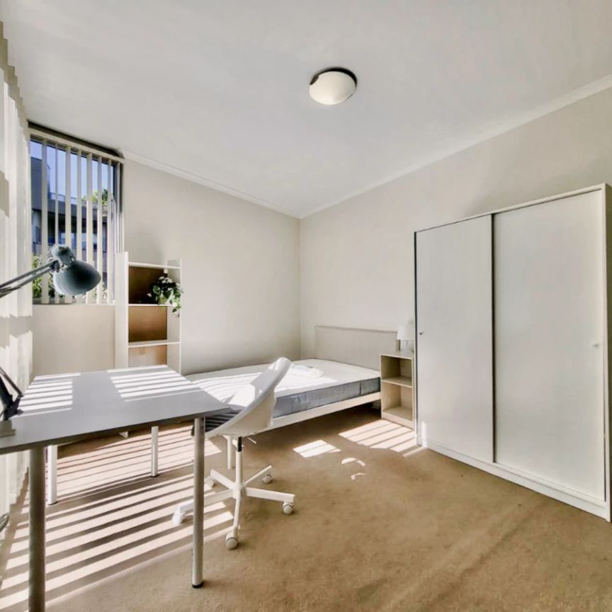3 Defries Ave, Sydney - Photo 1