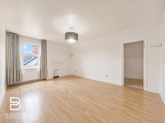 2 bedroom ground floor flat to rent - Photo 1