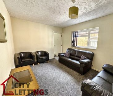 5 Bedroom Semi-Detached House - Photo 1