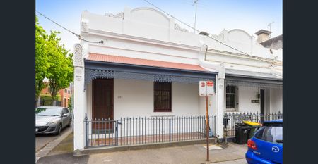 Prime Fitzroy living: Stylish two-bedroom terrace - Photo 4