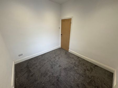 Park Road, Gorseinon, Swansea, SA4 4UR - Photo 2