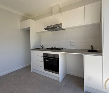 Brand New 1 Bedroom Granny Flat! - Photo 1