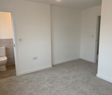 Alder Close, Chesterfield, Holmewood - Photo 4