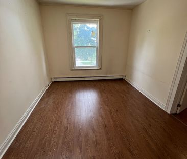 For Lease - 22 Victor Street Unit# 3, London South, Ontario - Photo 1