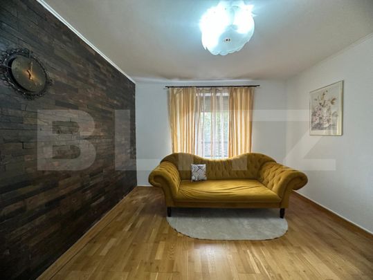 Vila de inchiriat 4 camere, curte generoasa, Zona Lipovei - Fotografie 1