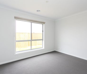 13 Huffnell Road, Deanside VIC 3336 - Photo 3