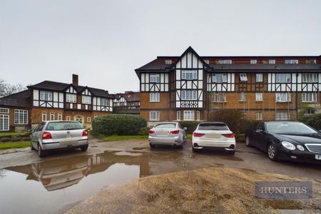 Elmfield North, Millbrook Road East, SO15 - Photo 2