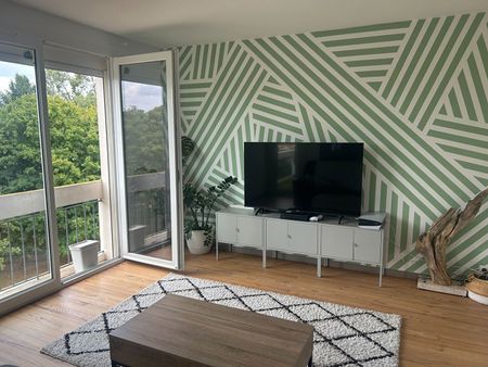 Location appartement 3 pièces, 70.00m², Rochefort - Photo 2