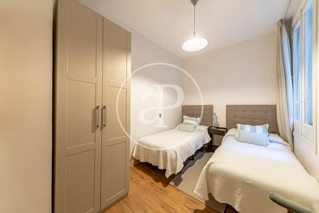 Duplex for rent in Salustiano Olózaga. - Foto 3