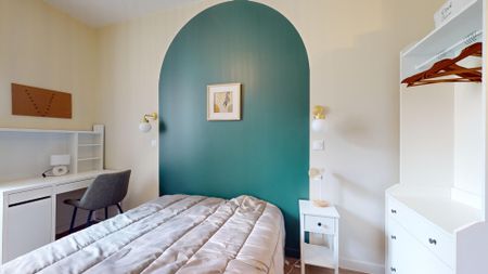 MONTLAURENT Roommate 4 Bedrooms at Reims - Photo 3