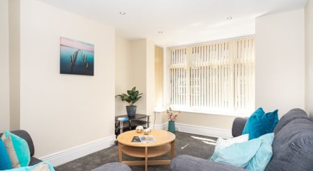 Room 4 – 20 Winston Gardens, Headingley, Leeds, LS6 3LA - Photo 4