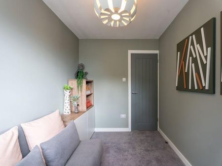 2 bedroom terraced house to rent - Photo 2