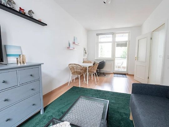 Zweiraumwohnung mit großer Terrasse im Zentrum - Foto 1