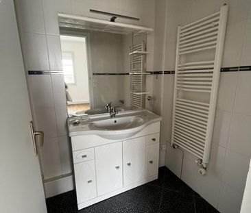 Location Appartement 2 pièces 45m² ANGERS 49100 - Photo 4