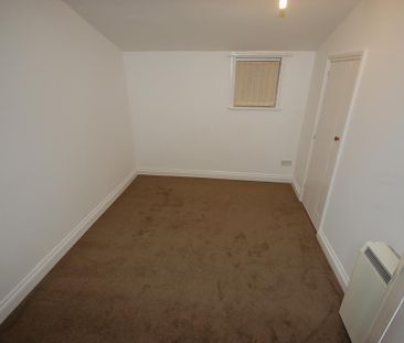 3 bedroom detached house to rent - Photo 3