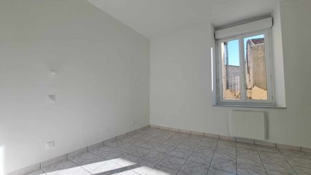 Location - Appartement T3 de 99 m² avec terrasse et balcon - Photo 5