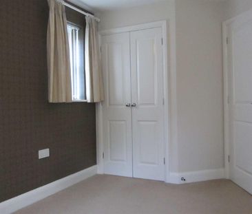 Shottery Close, Redditch - Photo 5