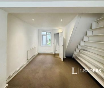 3 bedroom house to rent Upper Gloucester Road, Brighton, BN1 - Photo 2