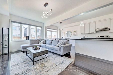 For Lease - 35 Peter Hogg Court, Whitby, Ontario - Photo 3