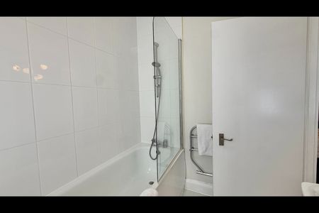 Studio Flat, Fulham Road, SW3 - Photo 5