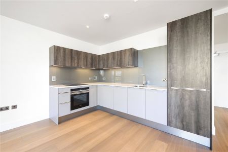 Battersea Exchange, London SW8 - Photo 5