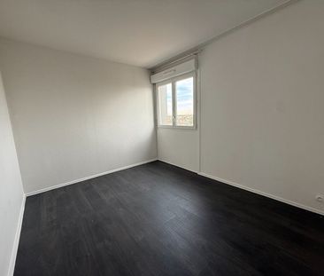 Location Appartement 5 pièces 88m² - Photo 6