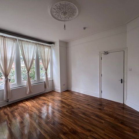 6 Bed Semi-Detached House, Fawnbrake Avenue, SE24 - Photo 1