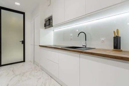 Grand studio meublé sur les quais du Rhône - Photo 4