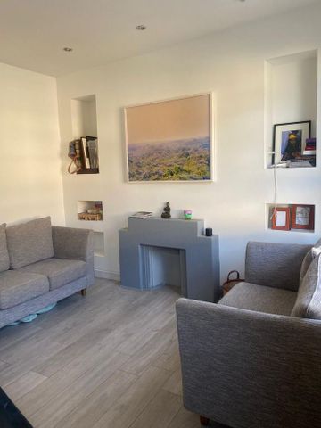 1 bedroom in a house share to rent - Photo 2