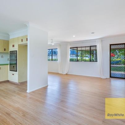 $1,050 per week / $4,200 Bond - Photo 1