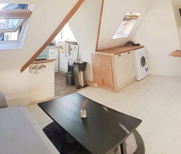 Top Floor Apartment Moments From The Beach - Photo 1