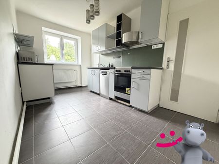 Pronájem bytu 2+1 58 m² - Fotografie 3