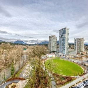 HUNTER AT LYNN CREEK - STUNNING VIEW - 2 BEDS - 2 BATHS - 1 LRG. BALC. - Photo 2