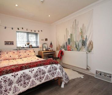 3 bedroom apartment to rent - Photo 3