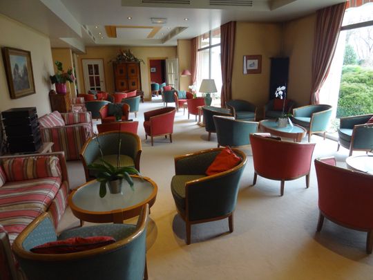 2 pièces en location résidence services Hespérides Courbevoie - Photo 1