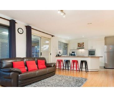 1 Forde Court, Narre Warren VIC 3805 - House For Rent | Domain - Photo 5